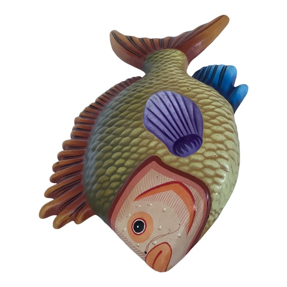 Tonala Signed E. Alvarez Hand Painted Tropical Fish Wall Decor Mexico Pottery - Picture 10 of 15